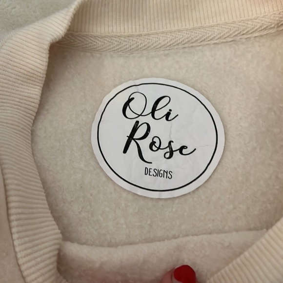 Super cute boutique sweatshirt - Picture 3 of 5